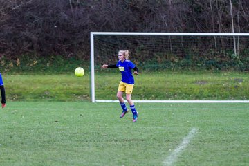 Bild 269 - B-Juniorinnen TSV Gnutz o.W. - SV Henstedt Ulzburg II : Ergebnis: ca. 5:0